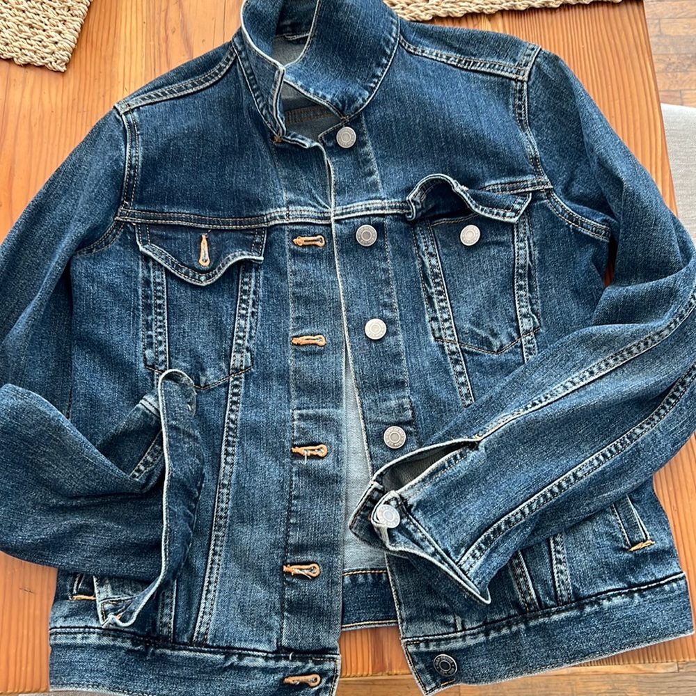 Basic Gap jean jacket